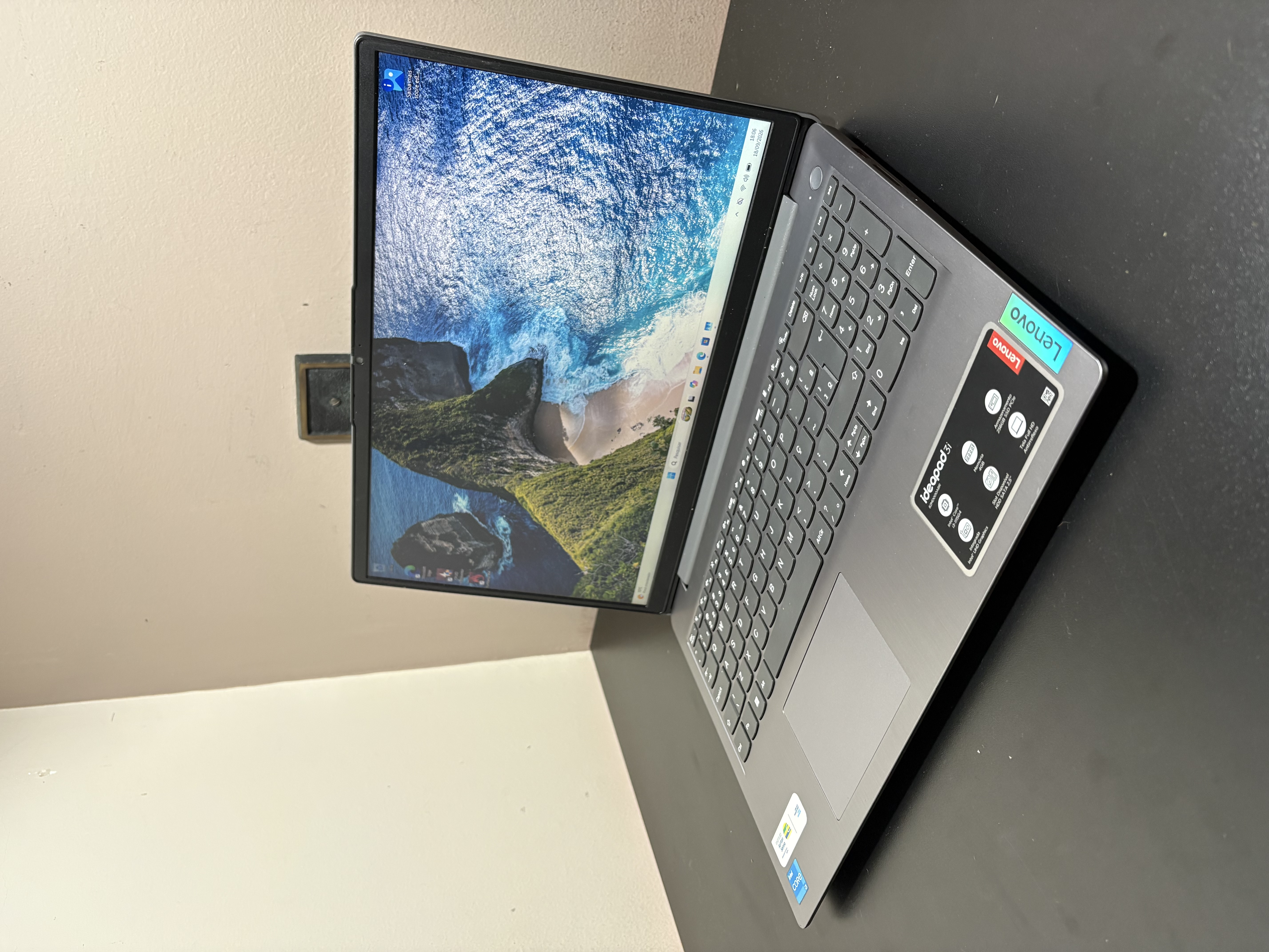 Lenovo ideapad 3 15itl6